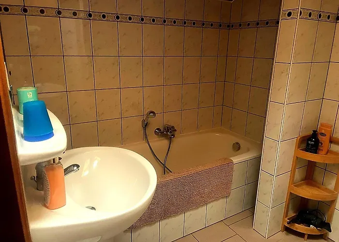 Casa vacanze In Bouillon With Terrace